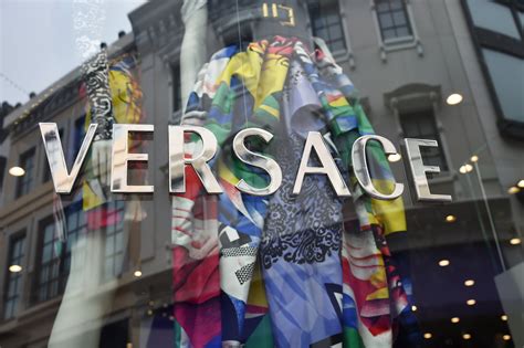 versace t shirt offends china|Versace apologies in flap over T.